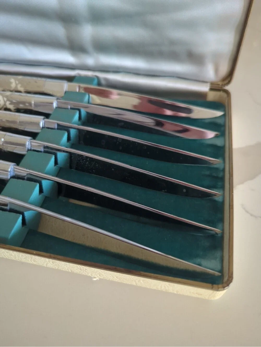 Vintage Set Of 6 Carvel Hall Cutlery Stainless Steel Steak Knives Original Box